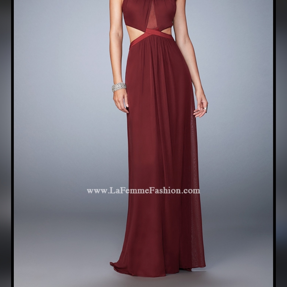 Elegant Burgundy Cut-Out Dress